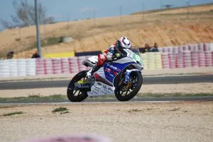 Motor na torze